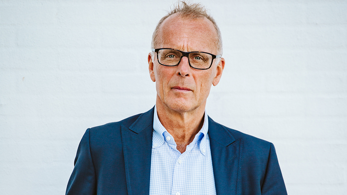 Stadsdirektör Palle Lundberg ser allvarsam ut.