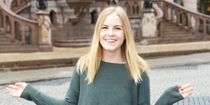Demokratisamordnare Karin Falk förbereder inför valet.