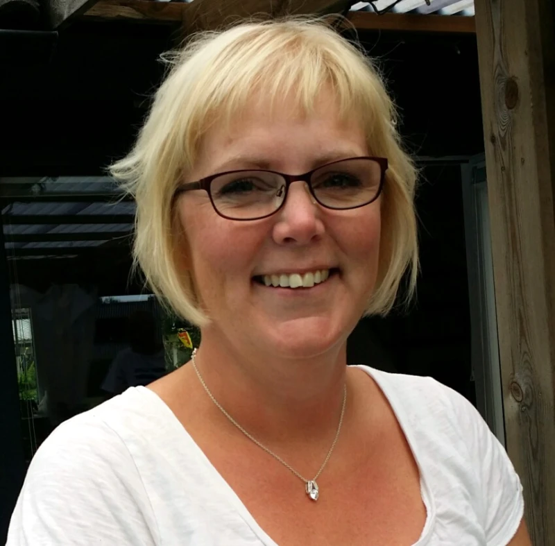 Jenny, Lundqvist vik enhetschef