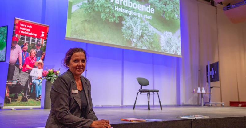 Verksamhetschef Ingrid Bergh tycker det är spännande att få lära sig nya saker av föreläsarna och att få möta så många av medarbetarna.