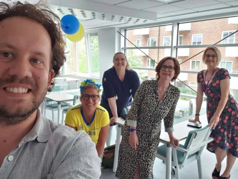 Ett sista avstämningsmöte inför det annorlunda midsommarfirandet. På bilden från vänster:Fabian Svensson Lundmark, Annika Gregard, Lejla Krdzalija, Ann-Charlotte Persson och Ann-Margreth Van der Schaaf.
