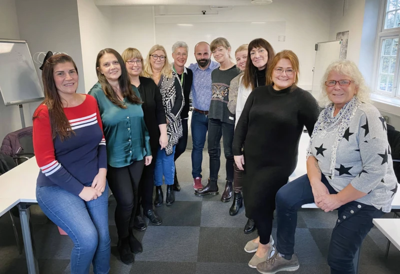 Hela gänget som samlades på Maria Park för att fira nomineringen till Årets handledare i Skåne. Från vänster; Florenta Voda Ganios, Sanja Ljelja, Cecilia Nordqvist, Anette Grundström, Annika Andersson, Dennis Smajic, Anette Butfors, Anna-Karin Östman, Raija Landgren, Linda Aje-Morken och Kyllan Ahlgren.