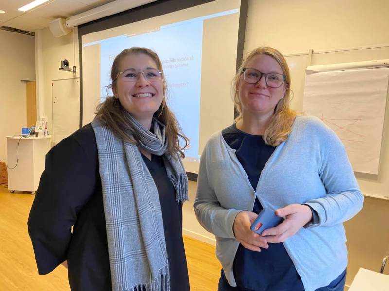 Sandra Broström, anhörigsamordnare och Ida Brandt, anhörigstrateg.