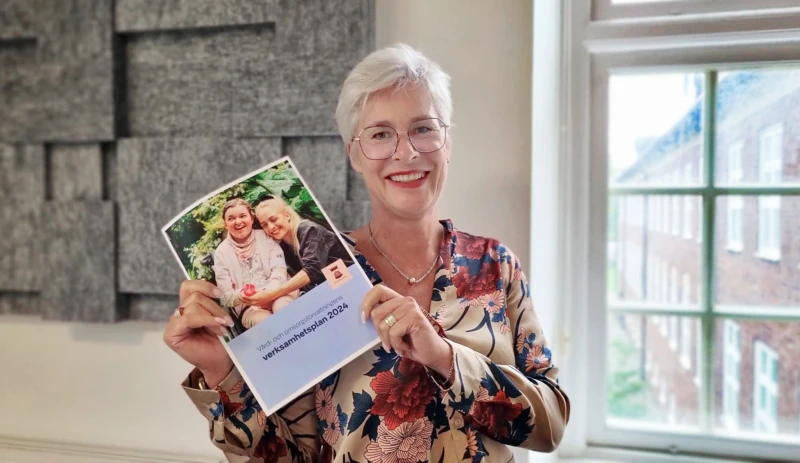 Omsorgsdirektör Annika Andersson presenterar förvaltningens verksamhetsplan för 2024.