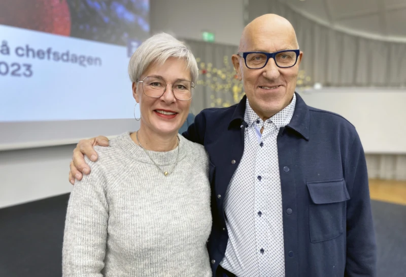 Omsorgsdirektör Annika Andersson hade bjudit in Hans-Inge Persson till chefsdagen som gav en gripande personlig berättelse på temat nära vård.