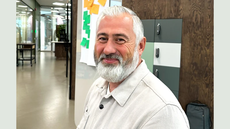 Ermin är en av de 20 medarbetare som var med på innovationssprinten.
