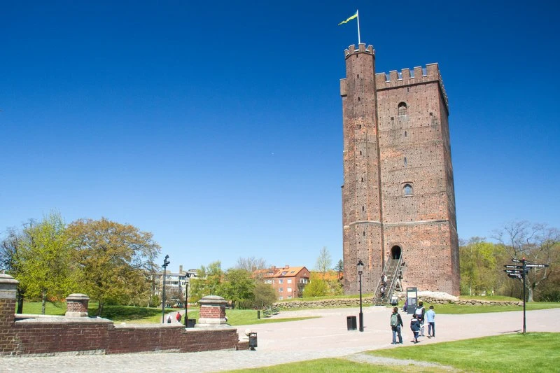 Kärnan en solig vårdag 2017.